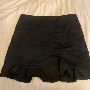 NEW kittenish black skirt with slit